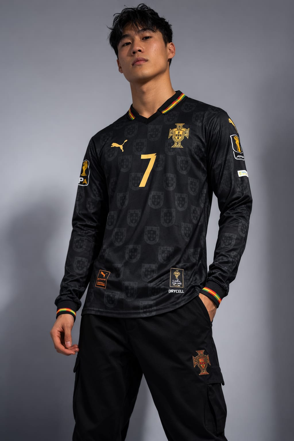 PORTUGAL 25 - 26 BLACK KIT RONALDO POLO JERSEY FULL JERSEY